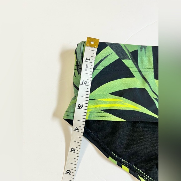 Taddle tropical print Men's Green Swim Trunks M - Picture 9 of 14